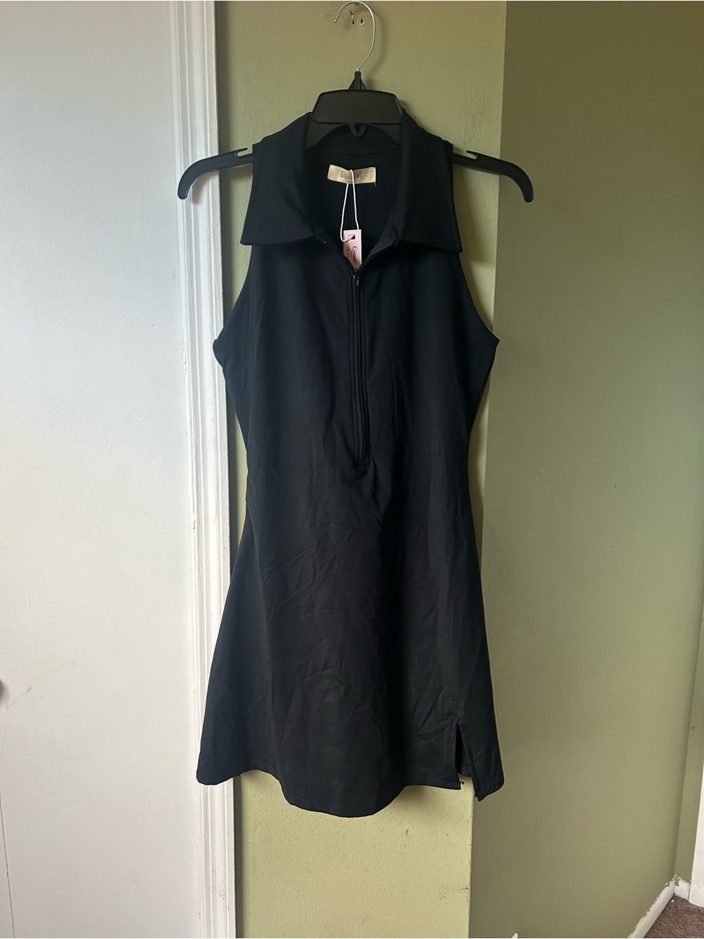 NWT Qinsen Fit & Comfort Sleeveless Black Zip-Front Collar Dress W/shorts